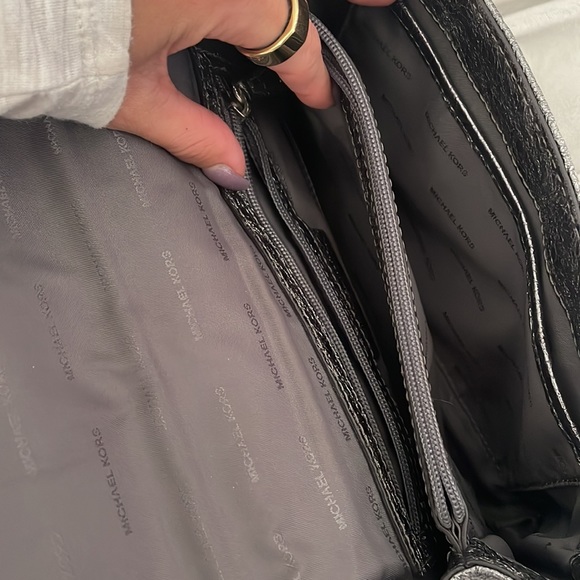 Michael Kors Silver Sloan Quilted Handbag - Picture 7 of 12